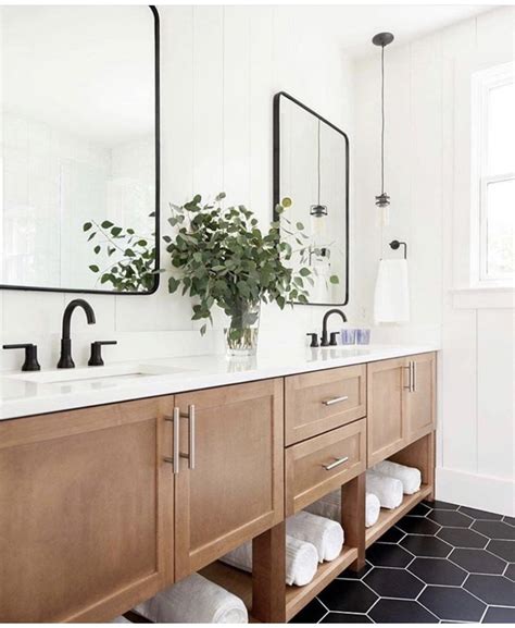 Pin by Kelly Flynn on Rhianna - Modern Farmhouse Inspo | Black bathroom ...