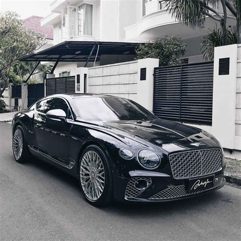 Black Bentley Continental GT - MV Forged | Bespoke Wheels