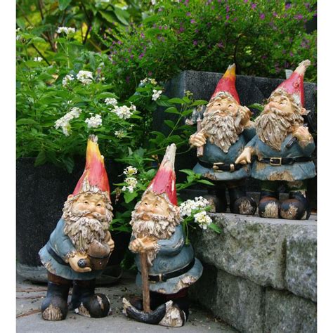 Garden Gnomes Set Of 4: Amazon.ca: Patio, Lawn & Garden | Garden gnomes statue, Gnome statues ...