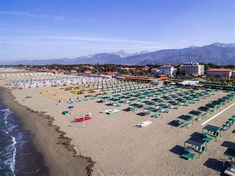 Forte dei Marmi, village in Tuscany, Italy - Italia.it