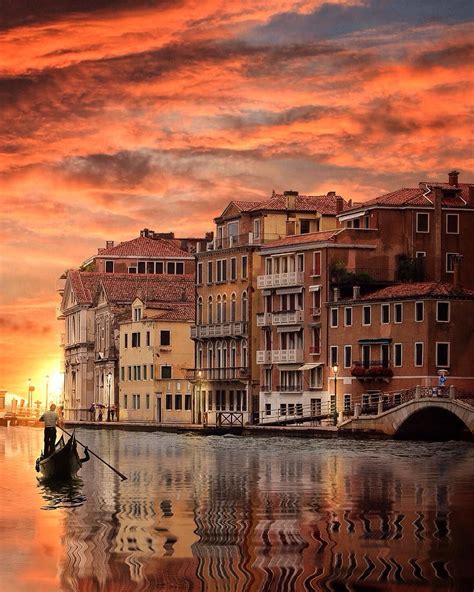 Venice by jan9.0 on IG. | Italy photography, Italy travel, Visit venice