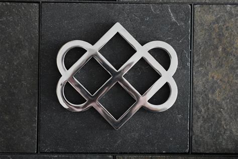 Celtic Knot - Love Knot — Gary Czarnecki | Metal Sculpture | Celtic ...