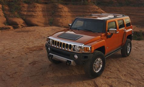 2010 Hummer H3 Reviews | Hummer H3 Price, Photos, and Specs | Car and ...