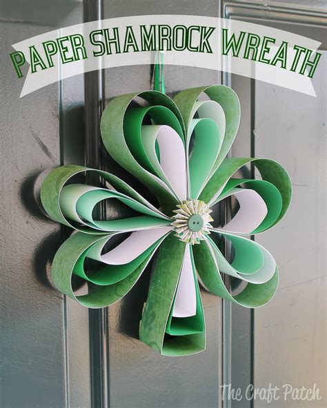 The Craft Patch: Paper Shamrock Wreath