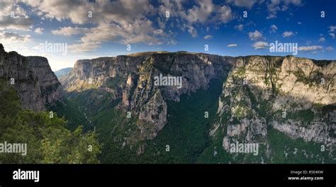 Epirus mountains hi-res stock photography and images - Alamy