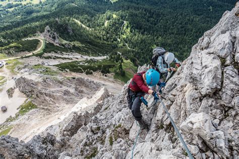 Via Ferrata medium difficulty: dolomites day trip - FreeWheeling Dolomites
