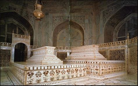 Inside of the Taj Mahal is the tomb of Shah Jahan and his wife Mumtaz Mahal. : r/interestingasfuck