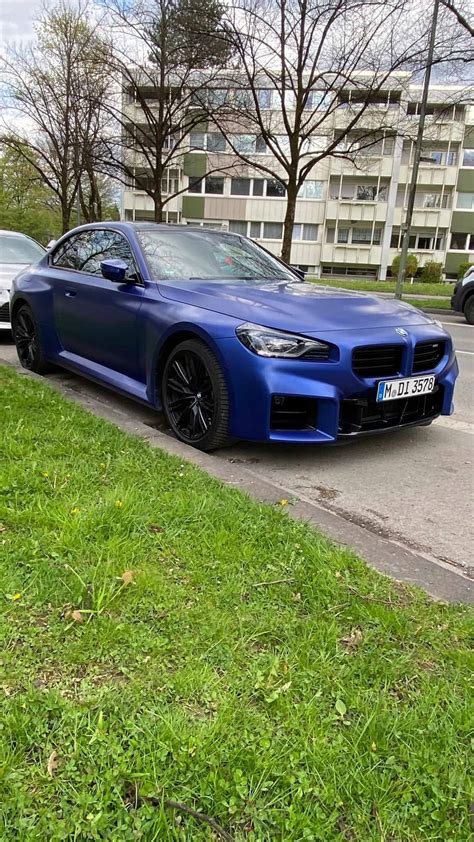 2023 BMW M2 Gets Frozen Pure Grey and Frozen Portimao Blue Color Options