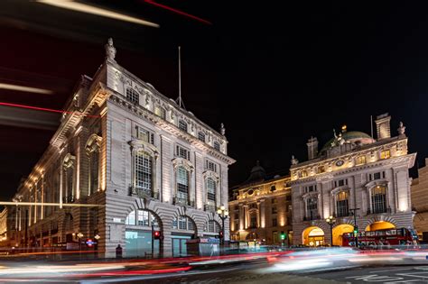 Piccadilly Circus - Night