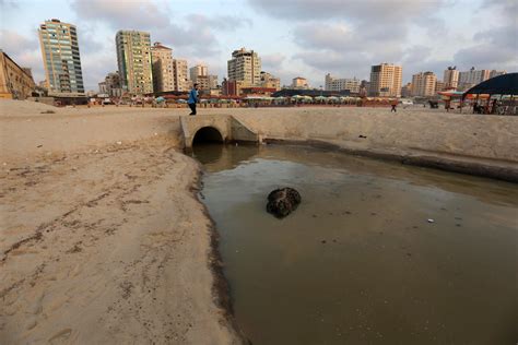 Amid Israeli-created fuel crisis, Gaza's swimmers find themselves ...