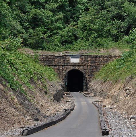 Tunnel Hill, GA: the tunnel from the Great Locomotive Race | Georgia ...