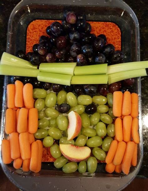 35+ Ghoulishly Good Halloween Fruit Tray Ideas - HubPages