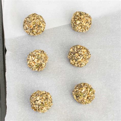 No Bake Oatmeal Protein Balls - kiipfit.com