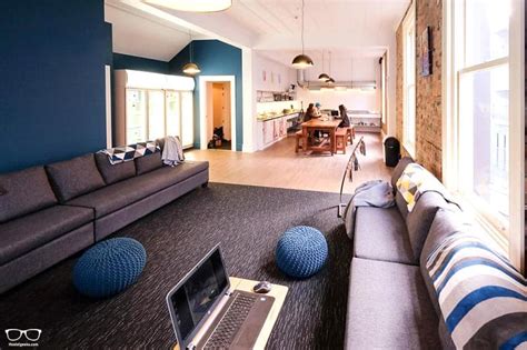 3 BEST + COOLEST Hostels in Auckland 2020 (Solo-Travel + Map)