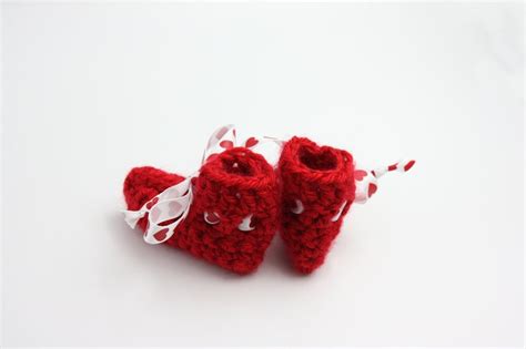 Red Valentine Preemie Booties Heart Baby Booties - Etsy