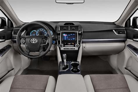 2014 Toyota Camry Hybrid: 41 Interior Photos | U.S. News & World Report