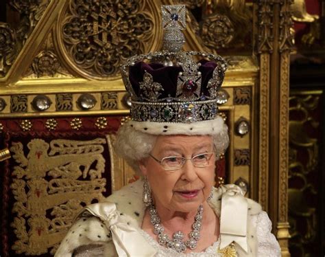 What's a queen without her crown jewels? The 86-year-old British ...