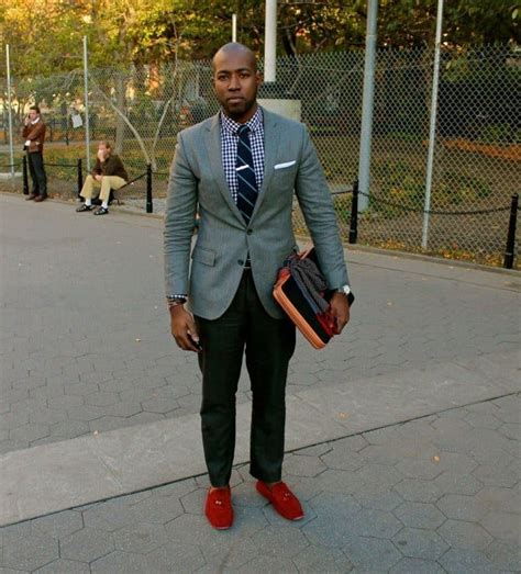 Red Shoes Outfits For Men-18 Ways to Wear Red Shoes for Guys