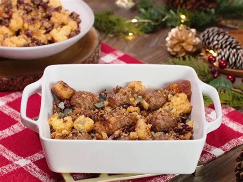 Gordon Ramsay's Holiday Stuffing Recipe | Gordon Ramsay's Holiday ...