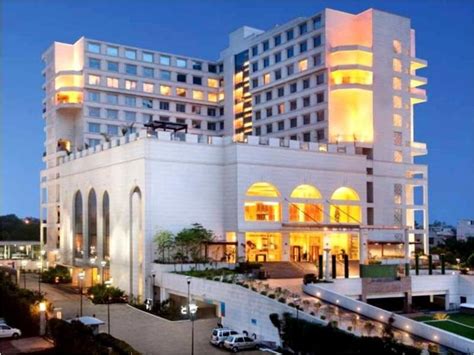 Things to consider in five star Hotels in Delhi during Booking ...