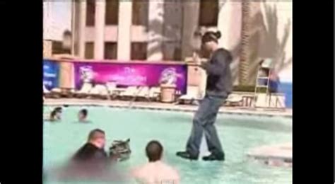 Criss Angel Walks on Water | Paranormal