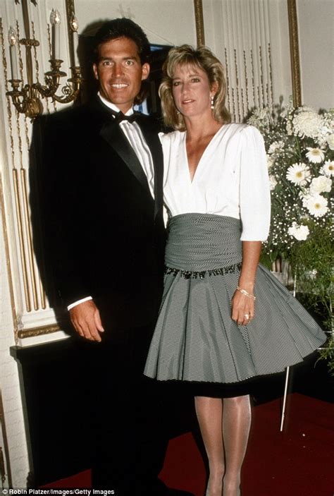 Chris Evert says menopause contributed to end of her marriage to Olympic skier Andy Mills ...