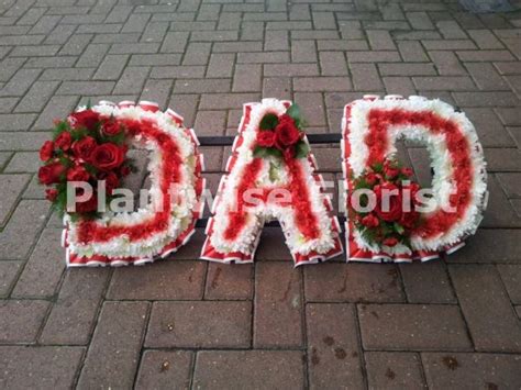 DAD Wreath with Stripe and Full Clusters Funeral Letters - Funeral