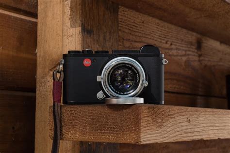 Leica CL Review | Luxurious Mirrorless Camera