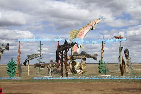 Guide to the Enchanted Highway in North Dakota