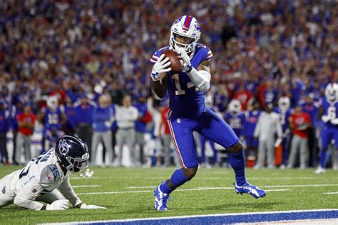 NFL: Bills rout Titans; Eagles dominant in win over Vikings - Los ...