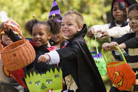 Halloween Safety: Top 10 Tips for keeping your children safe while ...