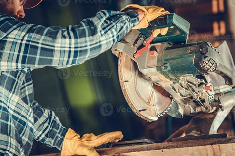 Circular Saw Wood Work 24626686 Stock Photo at Vecteezy