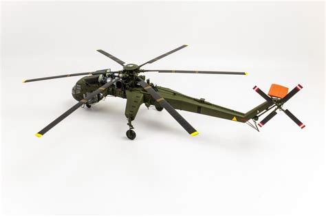 Build: Sikorsky CH-54A Tarhe | AeroScale