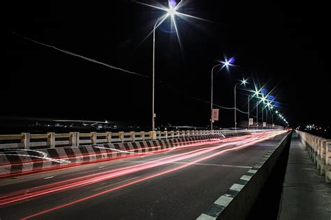 Free photo: street, night, light, city, road, traffic, urban | Hippopx