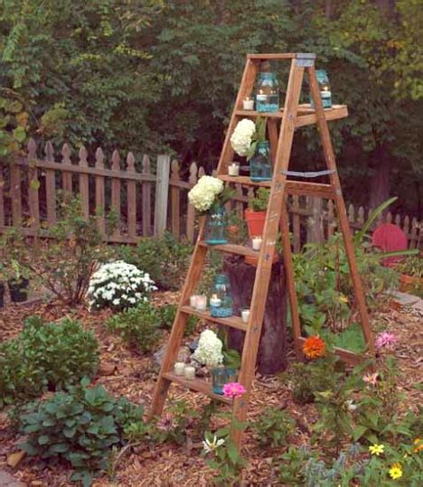 old-wooden-ladder-garden-decorating-ideas | Creative Ads and more…