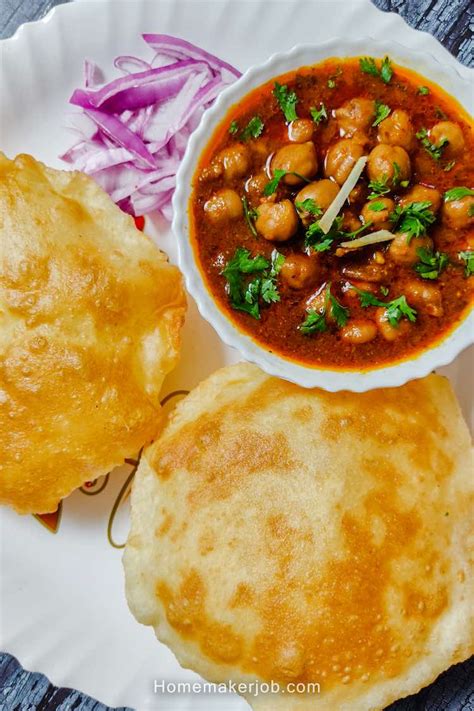 Chhole bhature recipe | Chhola bhatura | Chole bhature recipe - homemakerjob.com