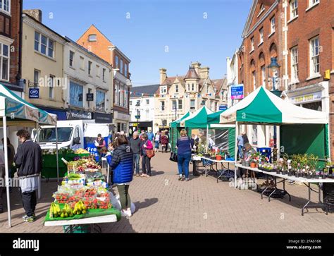 Tuesday market place hi-res stock photography and images - Alamy