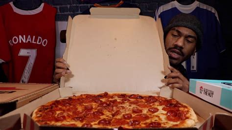 Pizza Hut's BIG New Yorker Review! - YouTube