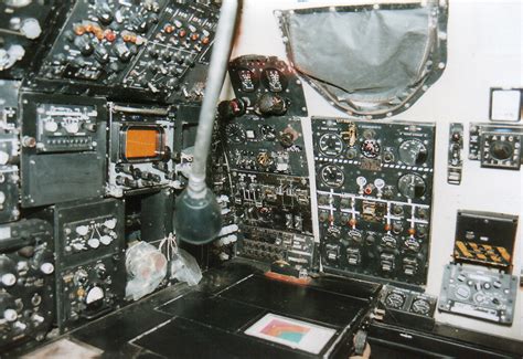 Avro Vulcan B2. XM603 - Cockpit - September 1995 - (05) | Flickr