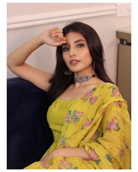 23 Unseen Hot Photos of Harshita Gaur of Mirzapur Web Series - ZestVine ...