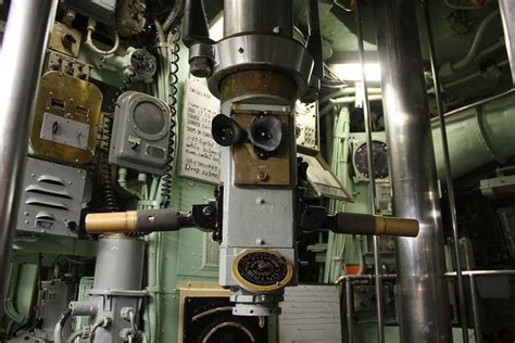 USS Growler Submarine: Periscope | Uss growler, Submarines, Periscope