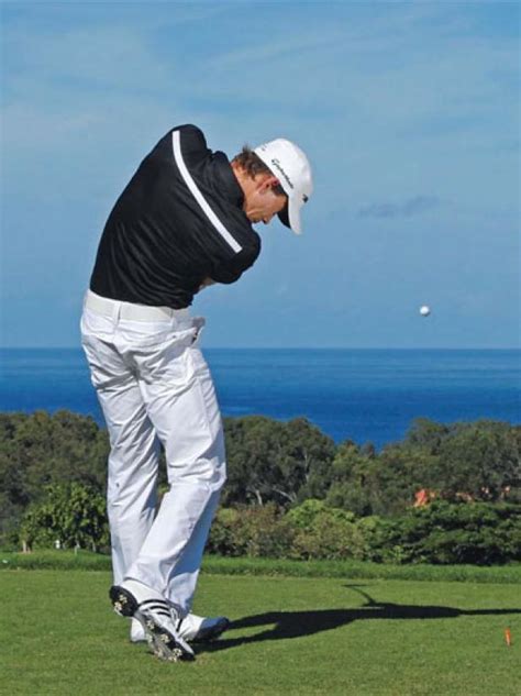 Swing Sequence: Camilo Villegas | How To Play Golf | Golf Digest