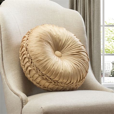 round throw pillows - Interior Design Tips For The Best First Impression Décor Aid