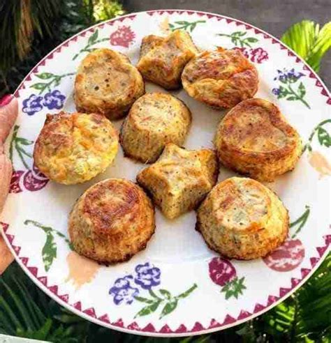 Spicy Keto Tuna Melt Muffins with Celery - On and Off Keto