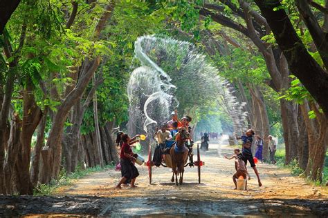 What is Myanmar Water Festival or Thingyan? – Discovery Blog