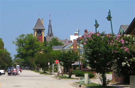 The most charming towns & small cities in North Carolina