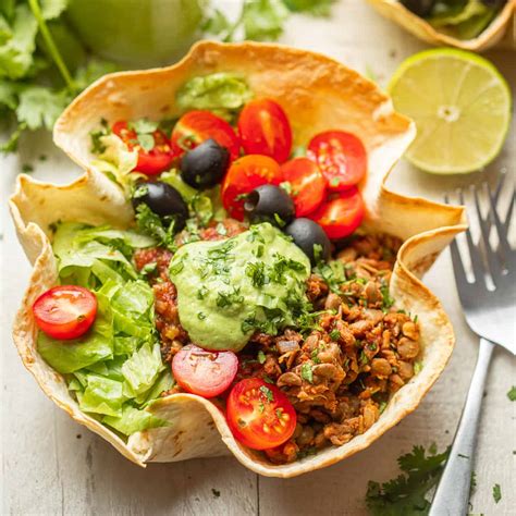 Vegan Taco Salad (Restaurant-Style!) - Connoisseurus Veg