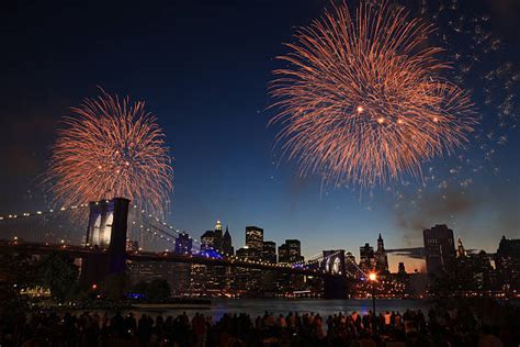 4,000+ New York Fireworks Stock Photos, Pictures & Royalty-Free Images ...