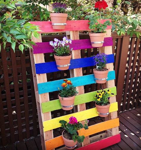 Rainbow-Colored Pallet Hangs Flower Pots — Homebnc