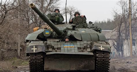 U.S. and Germany head for showdown over tanks for Ukraine